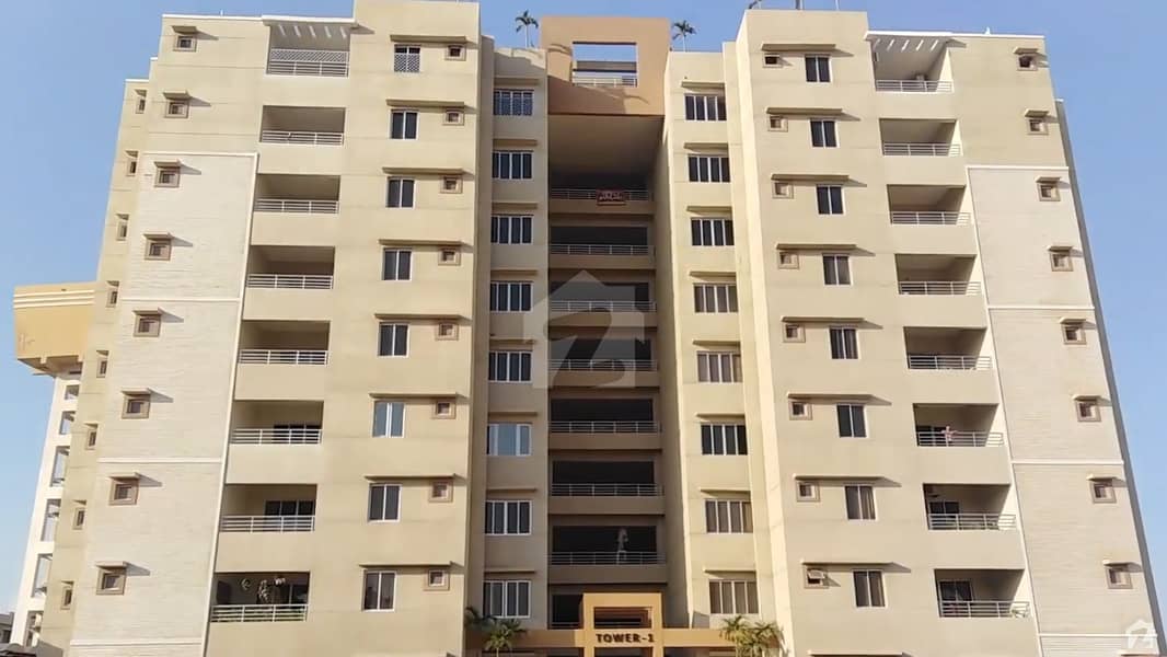 نیوی ہاؤسنگ سکیم کارساز کراچی میں 5 کمروں کا 1 کنال فلیٹ 7 کروڑ میں برائے فروخت۔