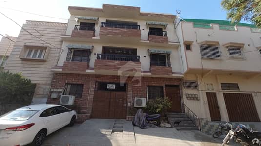 پی ای سی ایچ ایس بلاک 2 پی ای سی ایچ ایس جمشید ٹاؤن کراچی میں 3 کمروں کا 9 مرلہ بالائی پورشن 3.5 کروڑ میں برائے فروخت۔