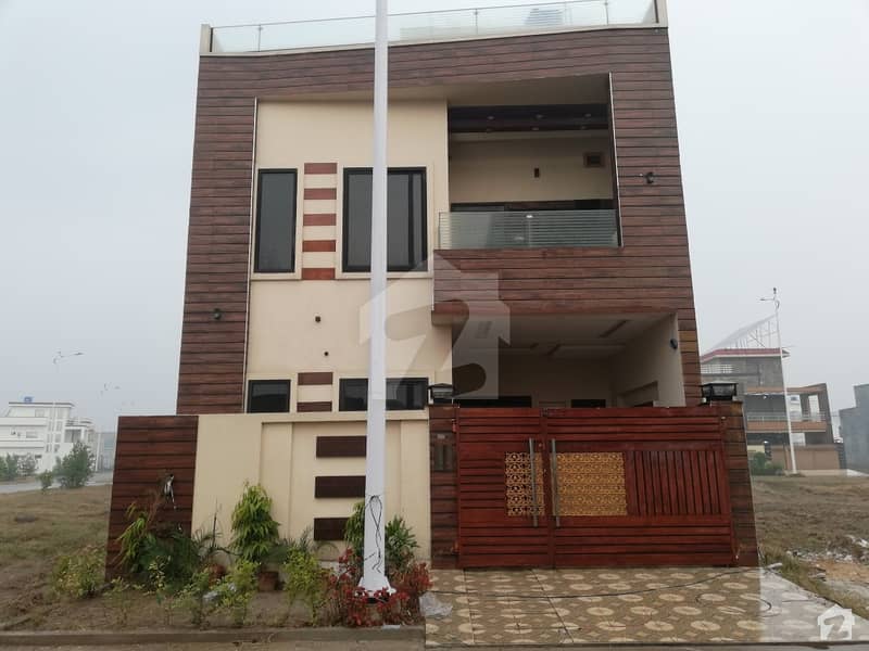 Stunning 5 Marla House In Master City Housing Scheme Available