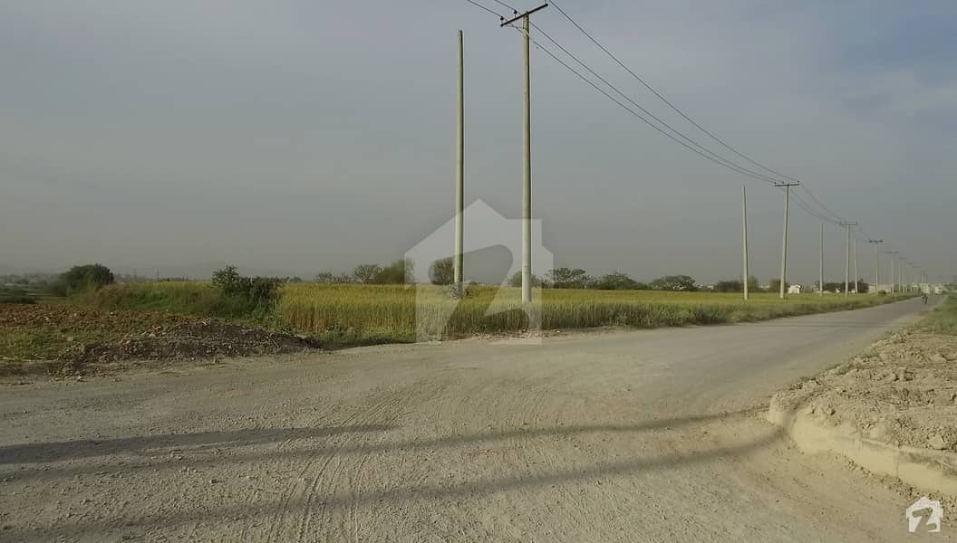 7 Marla Beautiful Location Plot For Sale