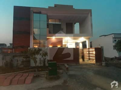 ایف ۔ 17/2 ایف ۔ 17 اسلام آباد میں 9 کمروں کا 10 مرلہ مکان 2.6 کروڑ میں برائے فروخت۔ ایف ۔ 17/2 ایف ۔ 17 اسلام آباد میں 9 کمروں کا 10 مرلہ مکان 2.6 کروڑ میں برائے فروخت۔