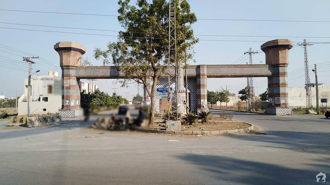 جوبلی ٹاؤن ۔ بلاک سی جوبلی ٹاؤن لاہور میں 10 مرلہ رہائشی پلاٹ 75 لاکھ میں برائے فروخت۔