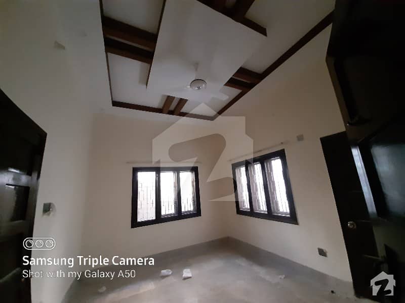 ہل پارک کراچی میں 4 کمروں کا 12 مرلہ زیریں پورشن 1.1 لاکھ میں کرایہ پر دستیاب ہے۔