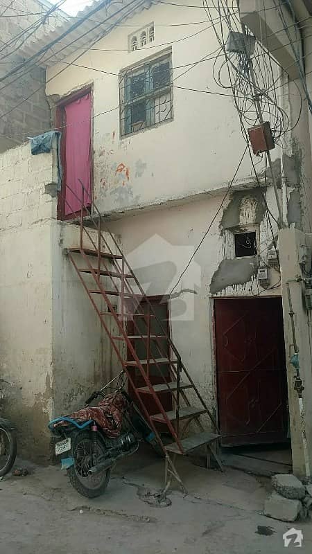 اعظم بستی جمشید ٹاؤن کراچی میں 4 کمروں کا 3 مرلہ مکان 70 لاکھ میں برائے فروخت۔