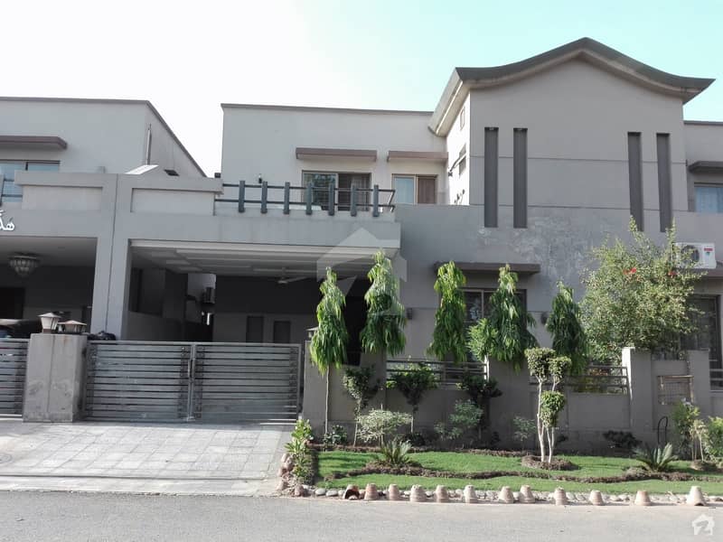 8 Marla Spacious House Available In Divine Gardens For Rent