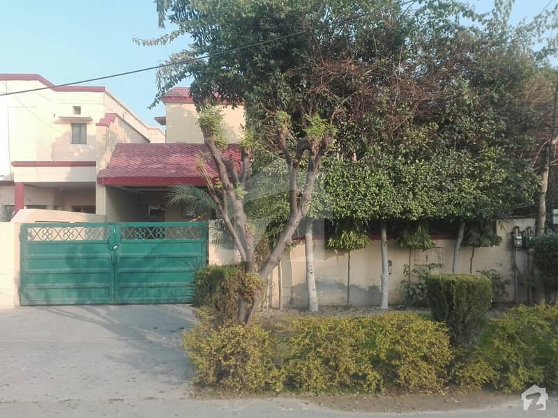 Centrally Located House In Eden Is Available For Rent