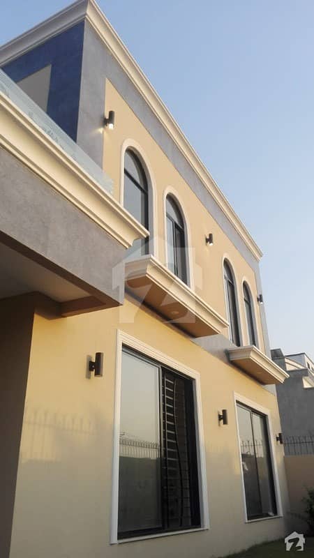 18 Marla Brand New House For Sale