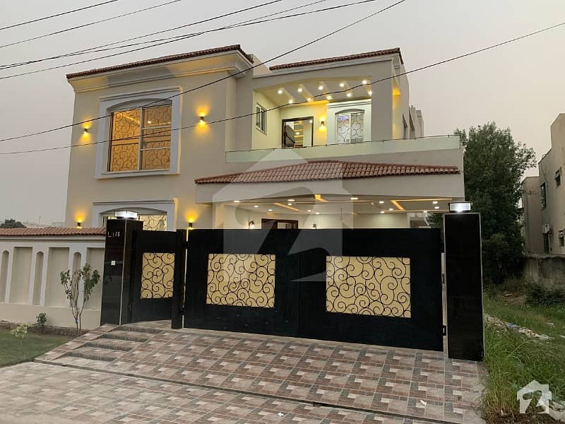 10 Marla Brand New House In Dha Phase 8 Air Avenue On Out Class Location