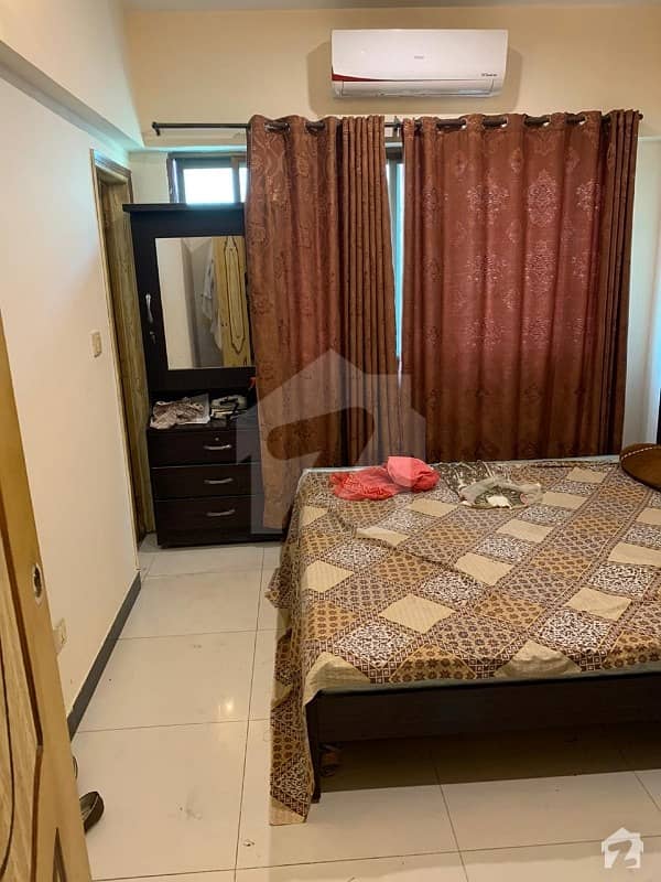 Stunning 450  Square Feet Flat In Dha Defence Available