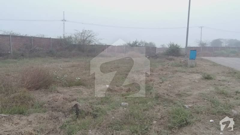 Plot No 285 Is Available For Sale