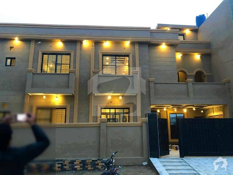 ویلینشیاء ہاؤسنگ سوسائٹی لاہور میں 5 کمروں کا 10 مرلہ مکان 1.9 کروڑ میں برائے فروخت۔
