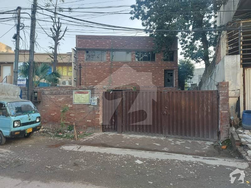 35 Marla Old Building For Sale  In Main Market Gulberg Lahore