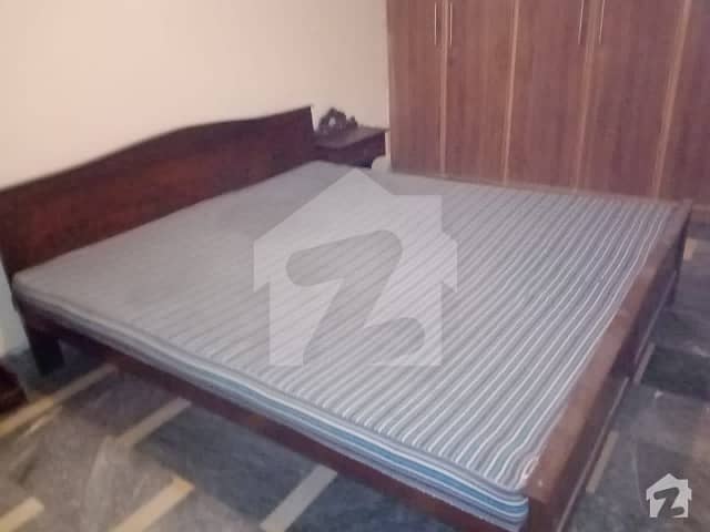 ڈی ایچ اے فیز 2 ڈیفنس (ڈی ایچ اے) لاہور میں 1 کمرے کا 1 کنال کمرہ 25 ہزار میں کرایہ پر دستیاب ہے۔