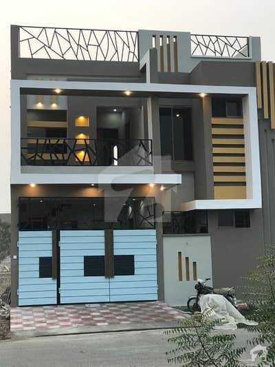 امن سوسائٹی ہاؤسنگ سکیم جہانگی والا روڈ بہاولپور میں 4 کمروں کا 6 مرلہ مکان 28 ہزار میں کرایہ پر دستیاب ہے۔
