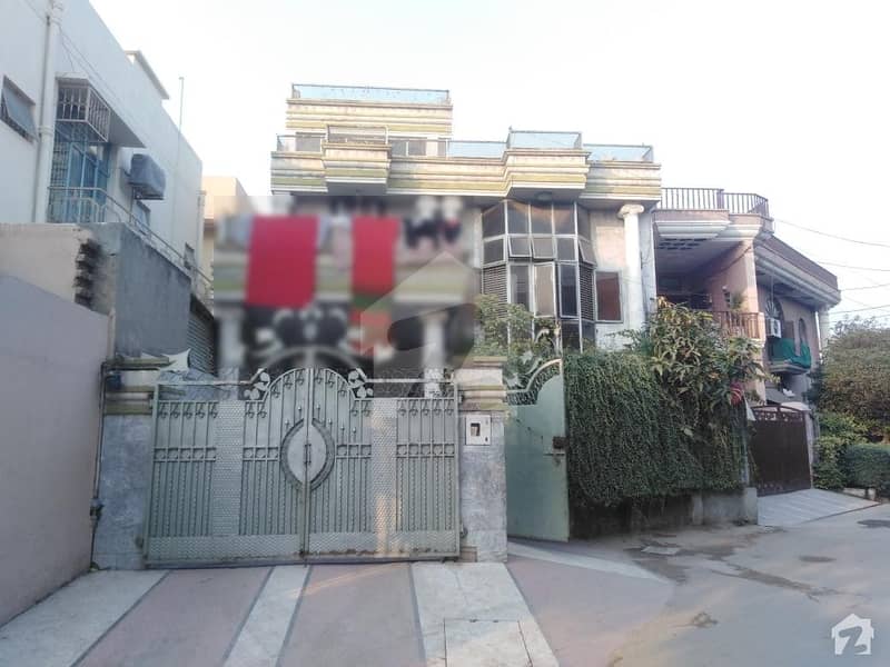 11 Marla Spacious House Available In Gulshan-e-Ravi For Sale