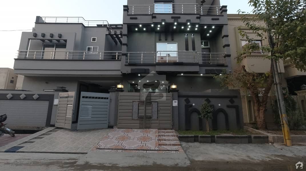 5 Marla House In Johar Town For Sale