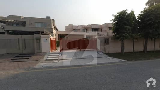 ڈی ایچ اے فیز 2 - بلاک یو فیز 2 ڈیفنس (ڈی ایچ اے) لاہور میں 6 کمروں کا 2 کنال مکان 2.5 لاکھ میں کرایہ پر دستیاب ہے۔ ڈی ایچ اے فیز 2 - بلاک یو فیز 2 ڈیفنس (ڈی ایچ اے) لاہور میں 6 کمروں کا 2 کنال مکان 2.5 لاکھ میں کرایہ پر دستیاب ہے۔