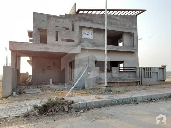 23 Marla Corner Gray Structure With 20 Marla Space For Lawn Available For Sale Urgent