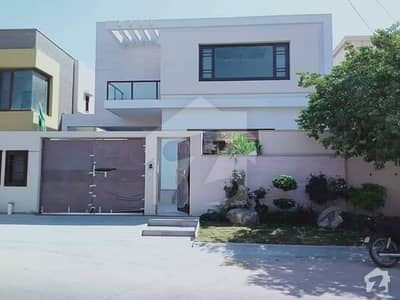 5 Bedrooms Modern Bungalow With Basement And Pool 5 Bedrooms Modern Bungalow With Basement And Pool