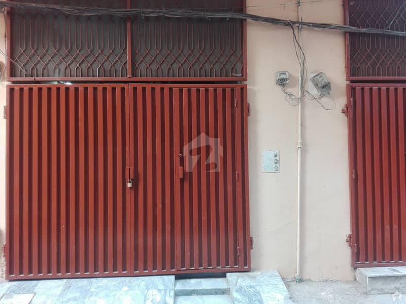 حسن ٹاؤن لاہور میں 6 کمروں کا 4 مرلہ مکان 75 لاکھ میں برائے فروخت۔