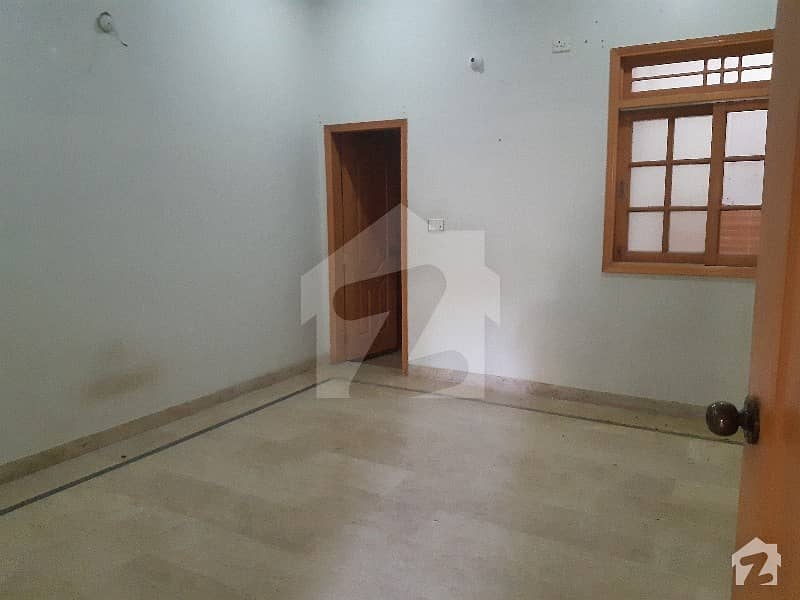 2 Bed Dd 120 Square Yard New Condition House National Cement Society Gulshan E Iqbal 10a Karachi