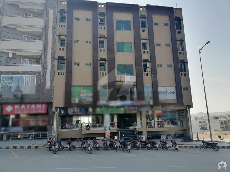 سٹی ہاؤسنگ سکیم جہلم میں 1 مرلہ دفتر 53 لاکھ میں برائے فروخت۔