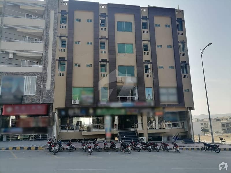سٹی ہاؤسنگ سکیم جہلم میں 1 مرلہ دفتر 57 لاکھ میں برائے فروخت۔