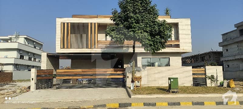 4500  Square Feet House For Sale In Faisal Town - F-18