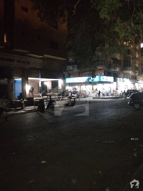 کلفٹن ۔ بلاک 4 کلفٹن کراچی میں 1 مرلہ دکان 80 لاکھ میں برائے فروخت۔