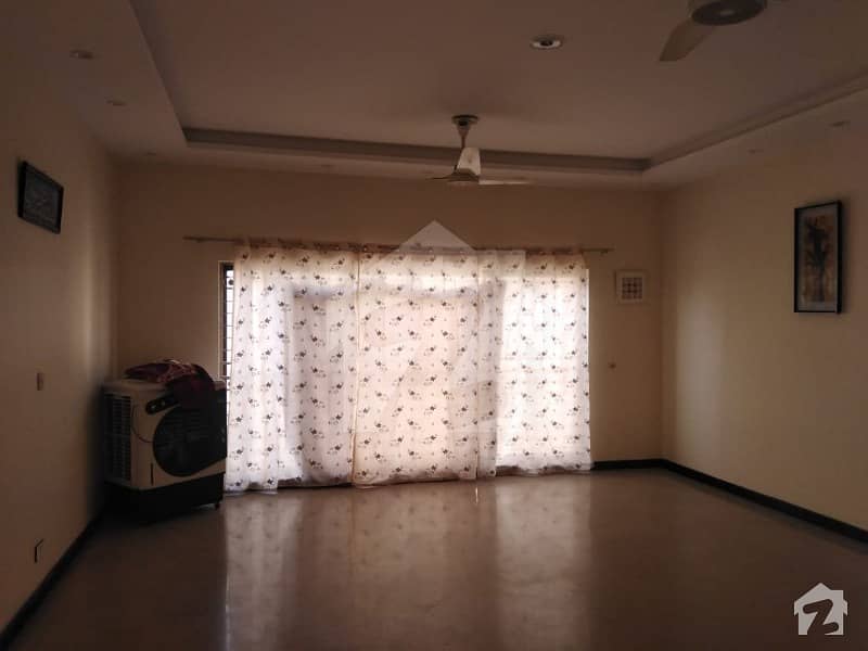 Upper Portion Of 1 Kanal  Is Available For Rent