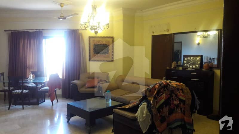 Apartment For Sale  Nishat Commercial  3 Bed Dd