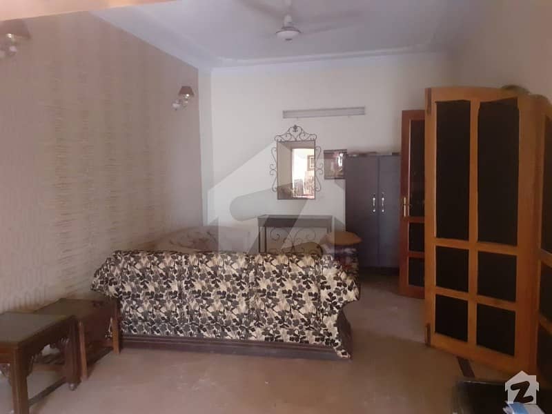 1 Room In A 20 Marla House Available For Rent Dha Phase 4