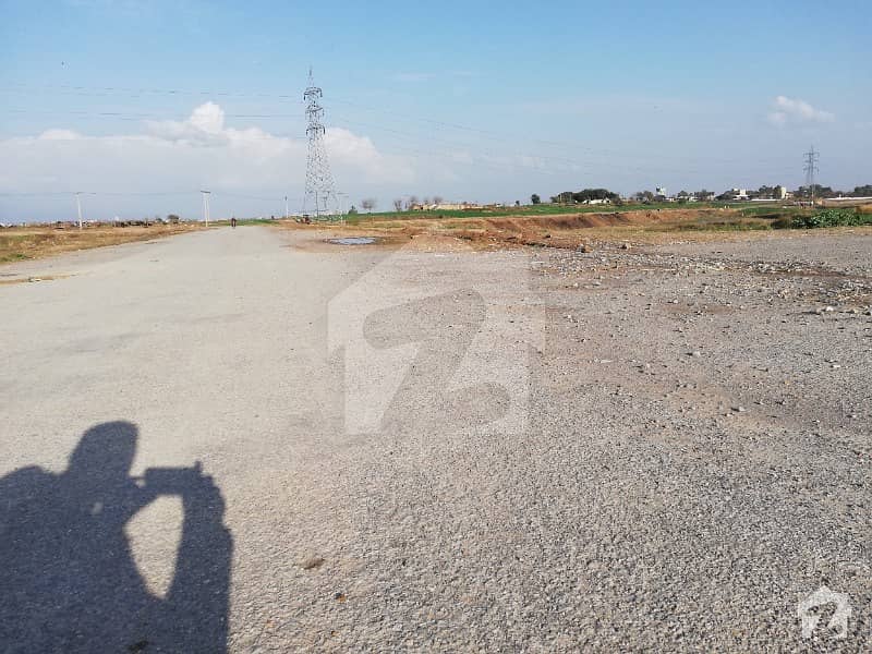 Golden Opportunity 25x50 Plot For Sale I124