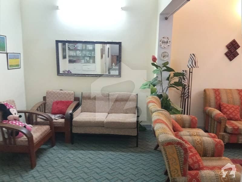 G-10/4 - Size 30x50  Islamabad Old Livable Excellent Condition House For Sale