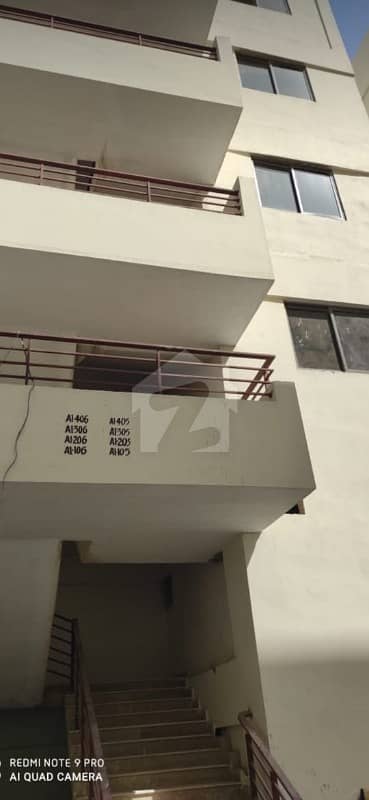 3 Bed DD  Flat Surjani Town Sector 6A near 4K Chowrangi 1150 sq ft