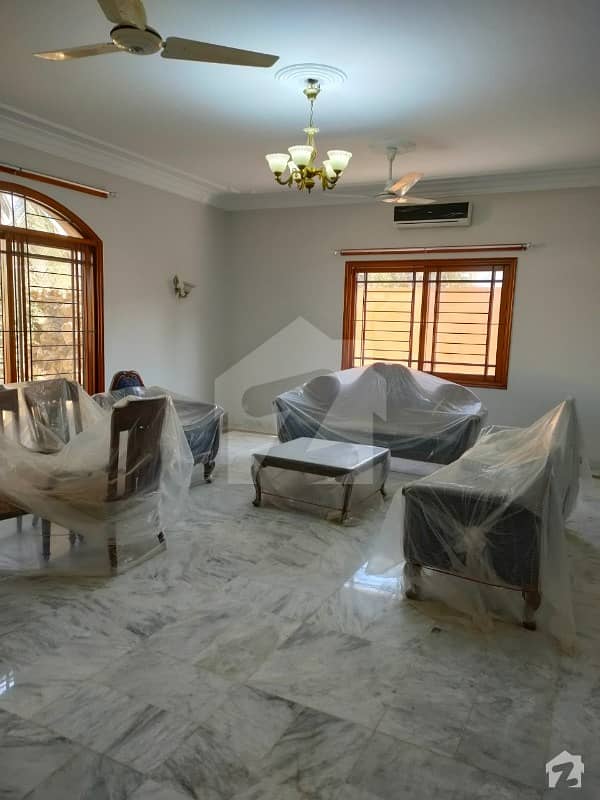 6 Bedrooms 1000 Square Yards Well Maintained Furnished Bungalow At Prime Location Of Dha Phase 6 Is Available For Rent