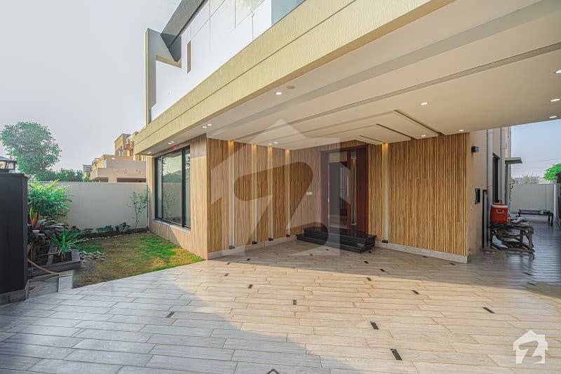 10 Marla Modern Solid Constructed House For Sale In Dha Phase 8