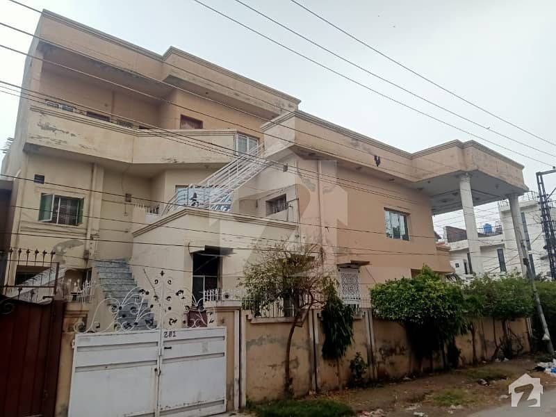A Beautiful Corner House Available For Sale In Ravi Block