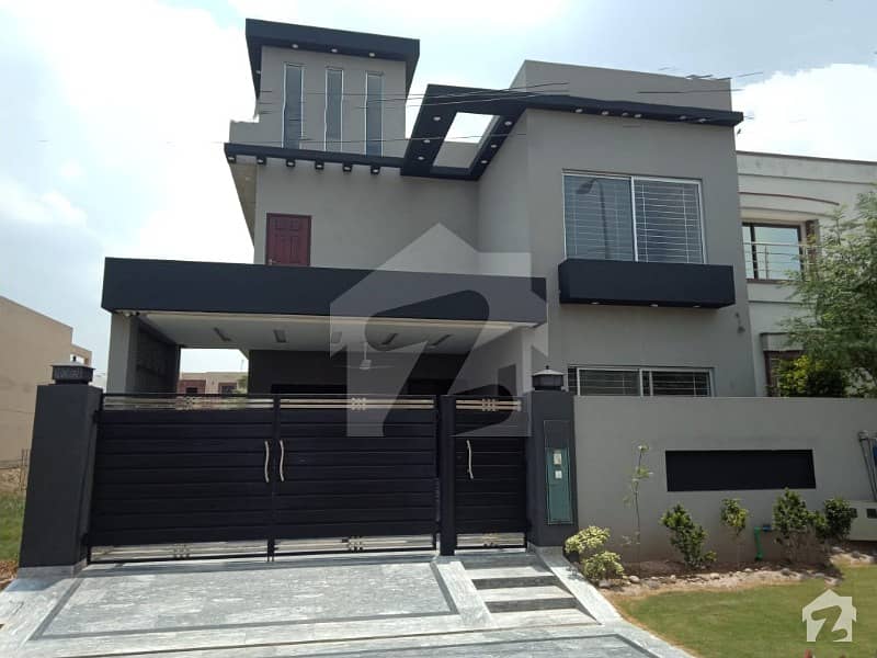 10 Marla Brand New House Is For Rent In Ex Air Avenue Dha Phase 8