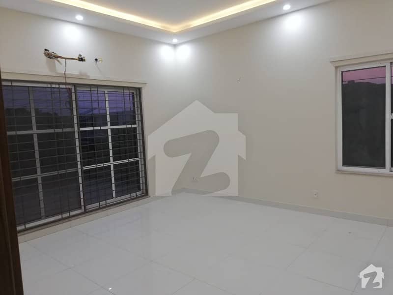 Modern Location One Kanal Upper Portion Are Available For Rent In Sui Gas Housing Society