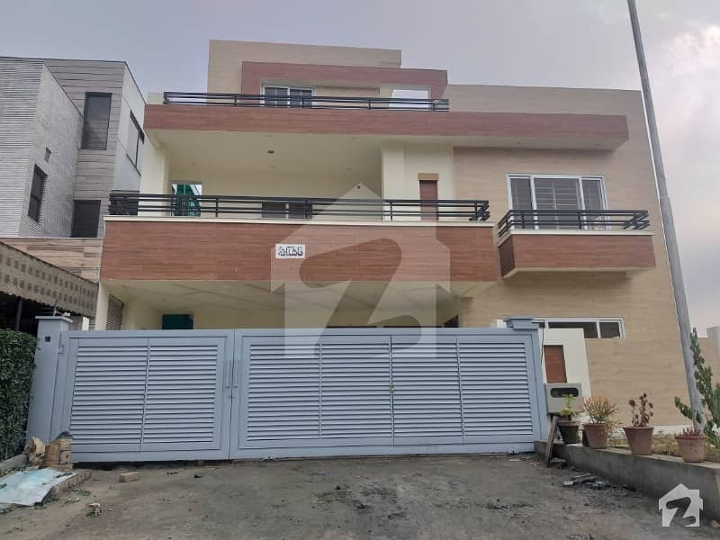 12 Marla Brand New House For Sale In G-13/3