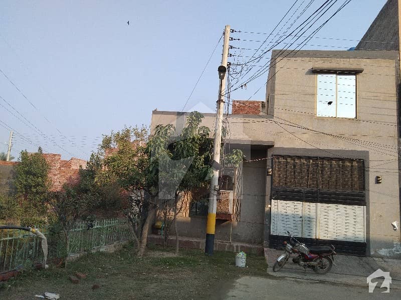 الاحمد گارڈن ہاوسنگ سکیم جی ٹی روڈ لاہور میں 2 کمروں کا 5 مرلہ مکان 80 لاکھ میں برائے فروخت۔