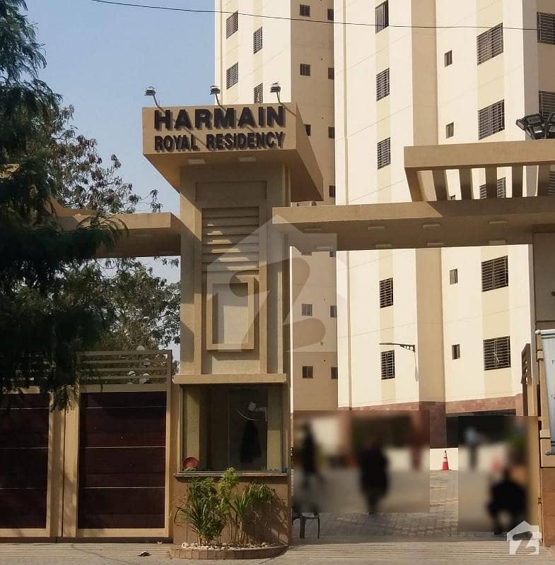 رائل رسدنکے گلشنِ اقبال ٹاؤن کراچی میں 3 کمروں کا 6 مرلہ فلیٹ 1.35 کروڑ میں برائے فروخت۔
