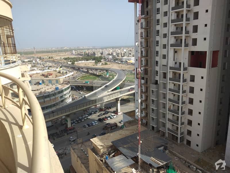 ڈیفینس ویو سوسائٹی کراچی میں 4 کمروں کا 8 مرلہ فلیٹ 2.4 کروڑ میں برائے فروخت۔