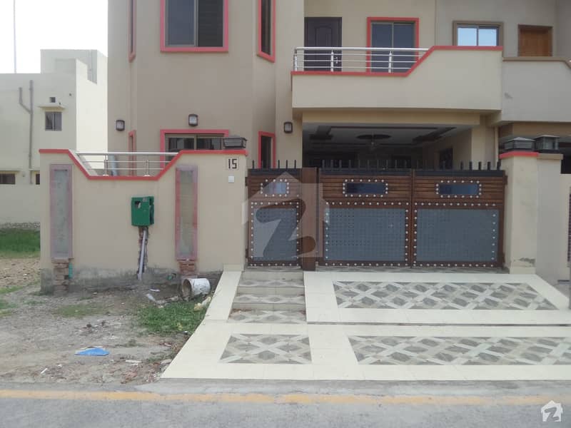 In Bahria Nasheman 5 Marla House For Sale