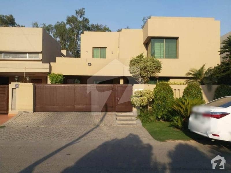 1 KANAL OWNER BULID BUNGALOW FOR SALE BY SYED BROTHERS