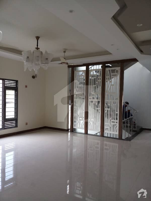 محمد علی سوسائٹی گلشنِ اقبال ٹاؤن کراچی میں 5 کمروں کا 1 کنال مکان 14.75 کروڑ میں برائے فروخت۔