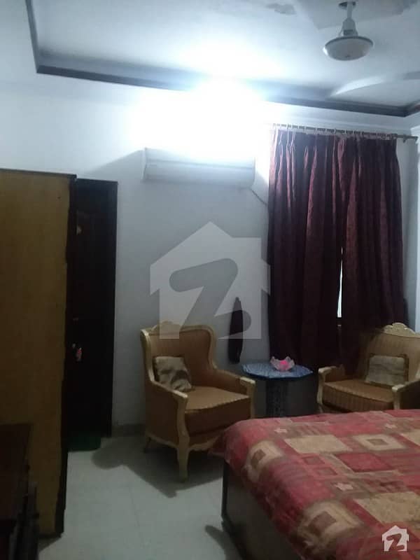 Clifton Block 5 Fully Furnished Room Available For Rent