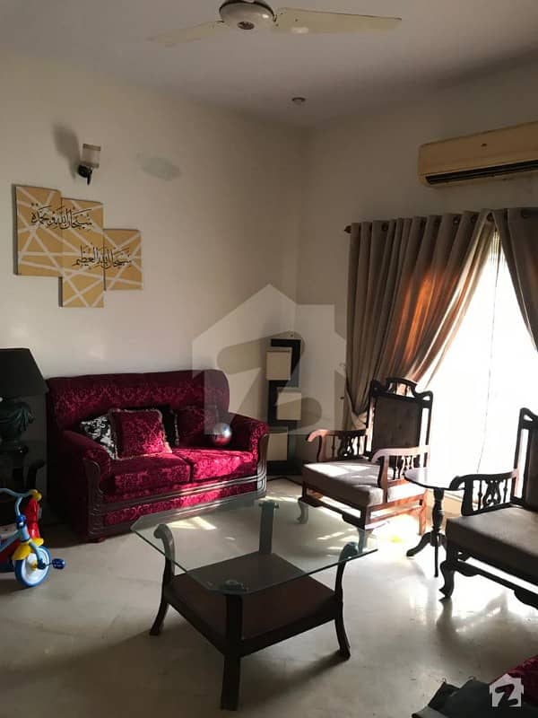این ایف سی 1 - بلاک ڈی (ایس ای) این ایف سی 1 لاہور میں 4 کمروں کا 10 مرلہ مکان 2 کروڑ میں برائے فروخت۔