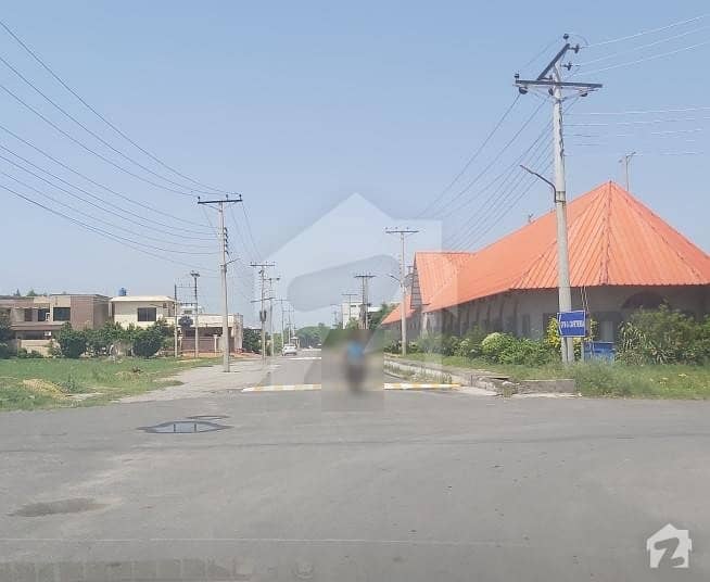 02 Marla Commercial Plot For Sale In Canal Gardens Lahore.